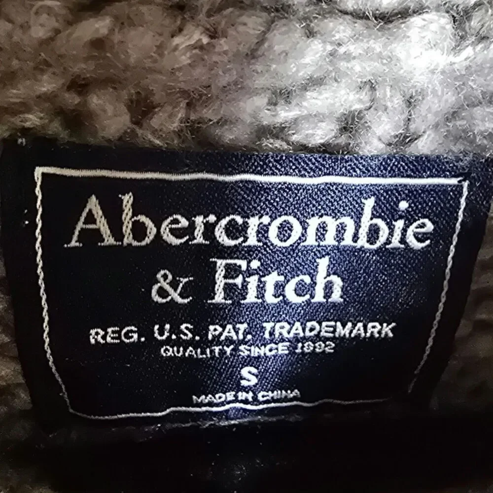 Abercrombie & Fitch Soft Beige Balloon Sleeve Cable Knit Sweater Womens Small